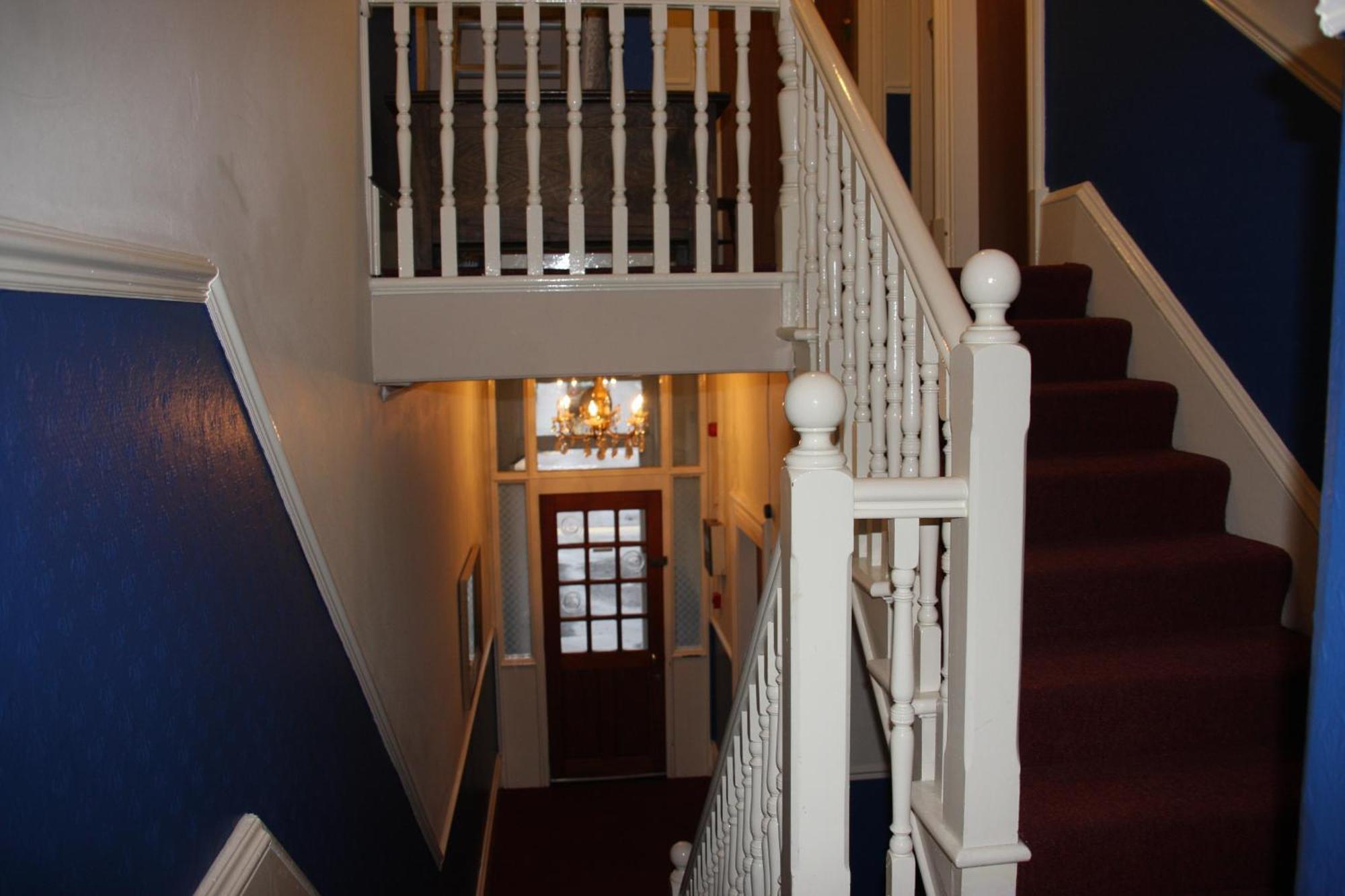 Scotia Hotel Perth Bagian luar foto