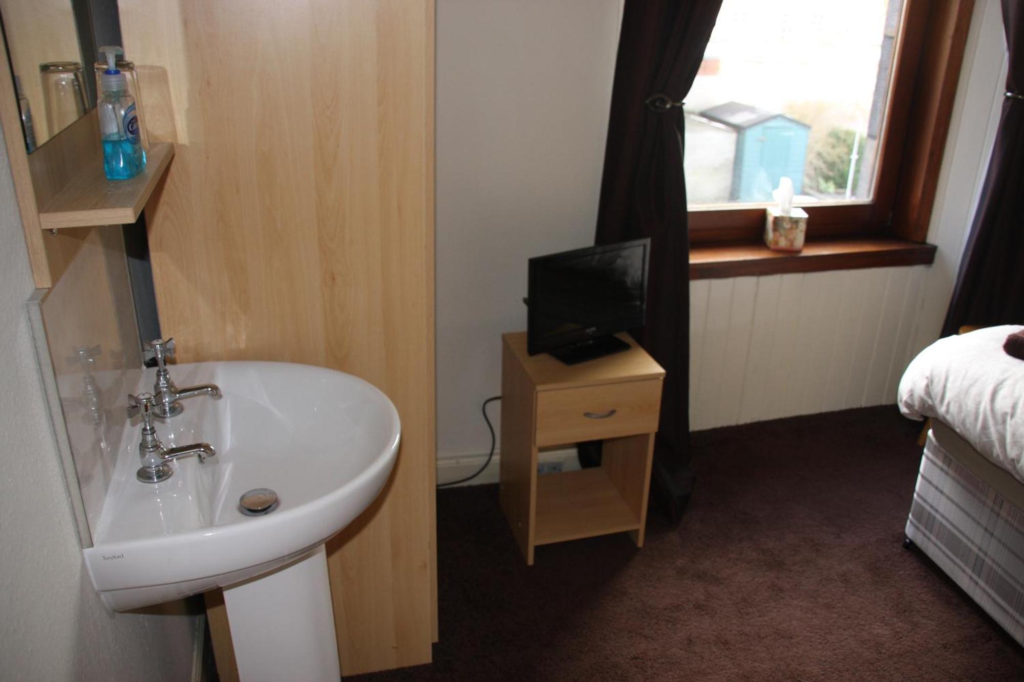 Scotia Hotel Perth Bagian luar foto